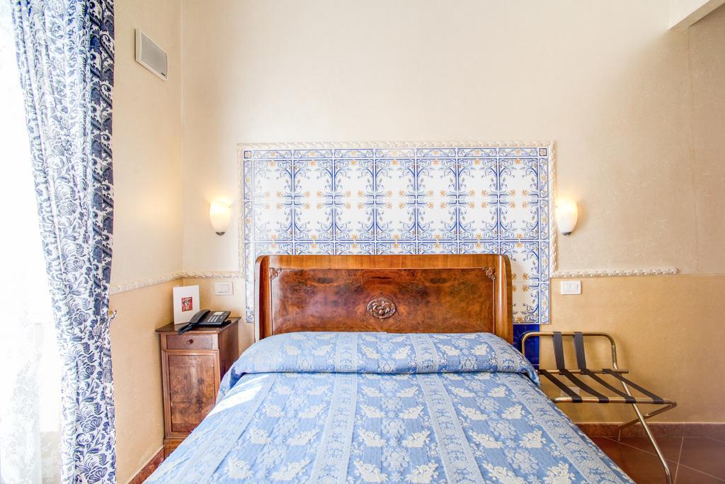 Hotel Picasso Rome Exterior photo