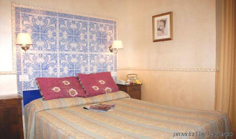 Hotel Picasso Rome Room photo